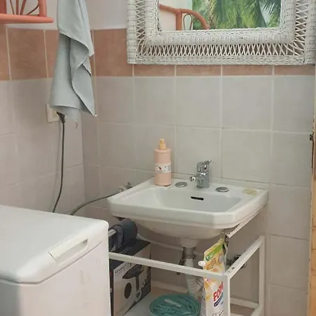 Thalamos Holiday home *